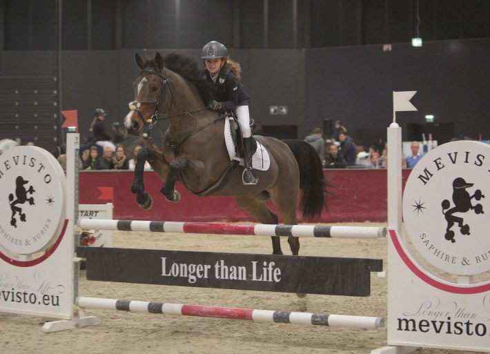 Tolle Leistung von Antonia Weixelbraun mit Carlotta: Rang zwei im AFP Mini Children Grand Prix. © Fotoagentur Dill