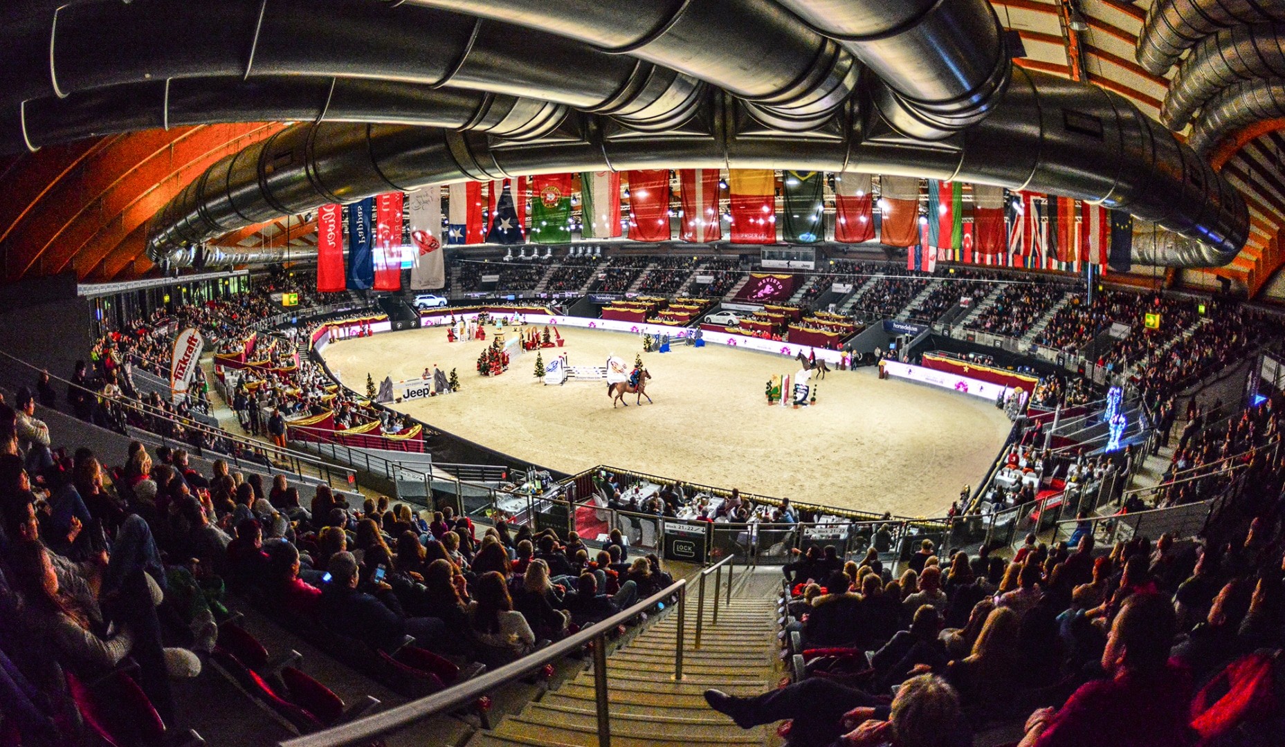 Die Amadeus Horse Indoors 2019 bietet am 1. Adventwochenende (5.-8.12.2019) im Messezentrum Salzburg wieder ein abwechslungsreiches Pferde- und Hundesportprogramm für Zuseher jeder Altersklasse. © Daniel Kaiser