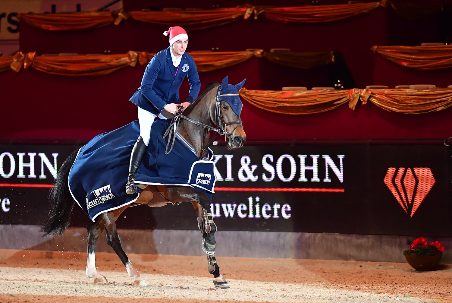 Der Sieger der Juweliere Banki Challenge 2019, Marcel Marschall 8GER), auf der Ehrenrunde. © Daniel Kaiser